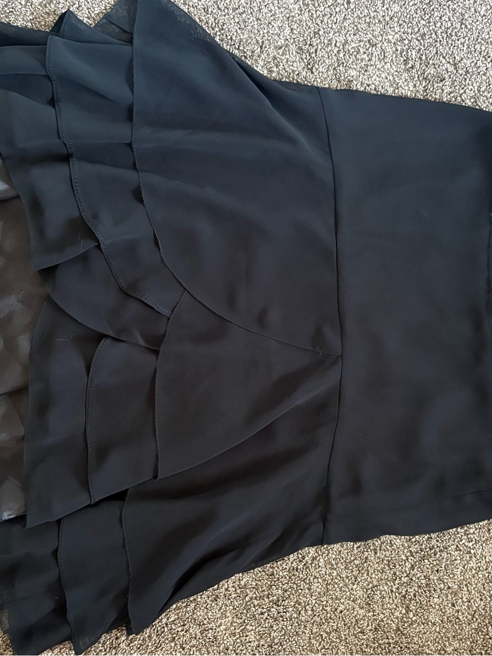 NWT White House Black Market Black Ruffled Women’s Skirt